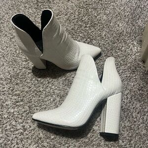Elegant White Croc-Embossed Ankle Boots
